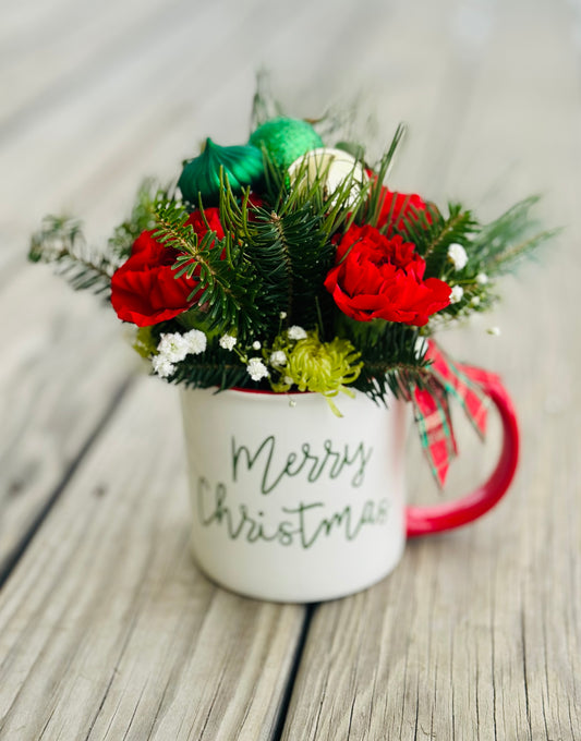 Christmas Mug Centerpiece